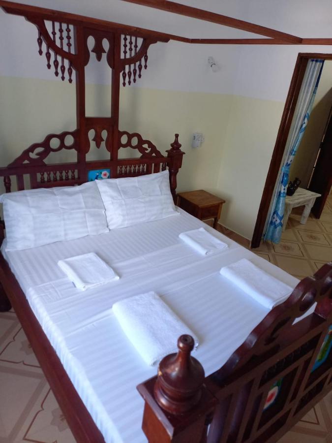Rhino Apartment Watamu Esterno foto